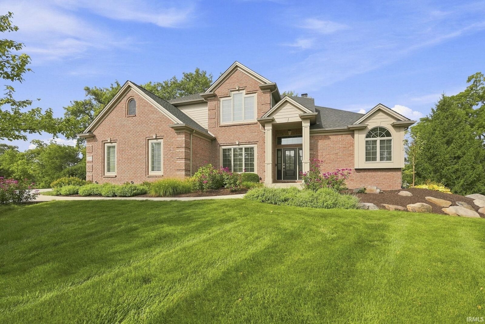 Property Photo: 229 Eagle Cliff Cove IN 46748