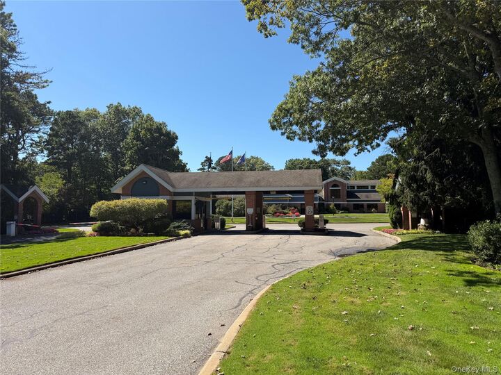 Property Photo:  7 Sagaponack Court  NY 11961 