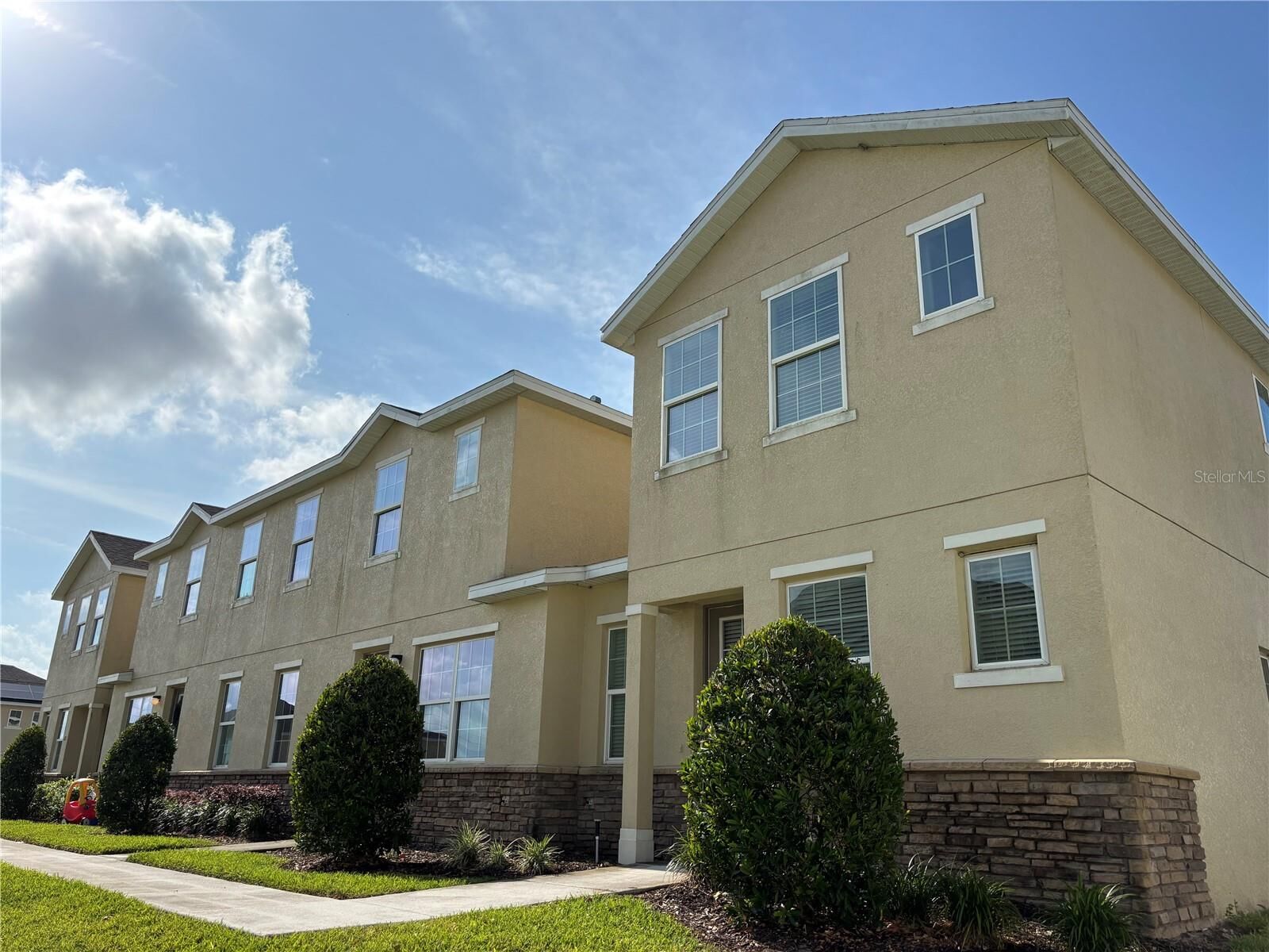 Property Photo:  193 Holly Village Drive  FL 33837 