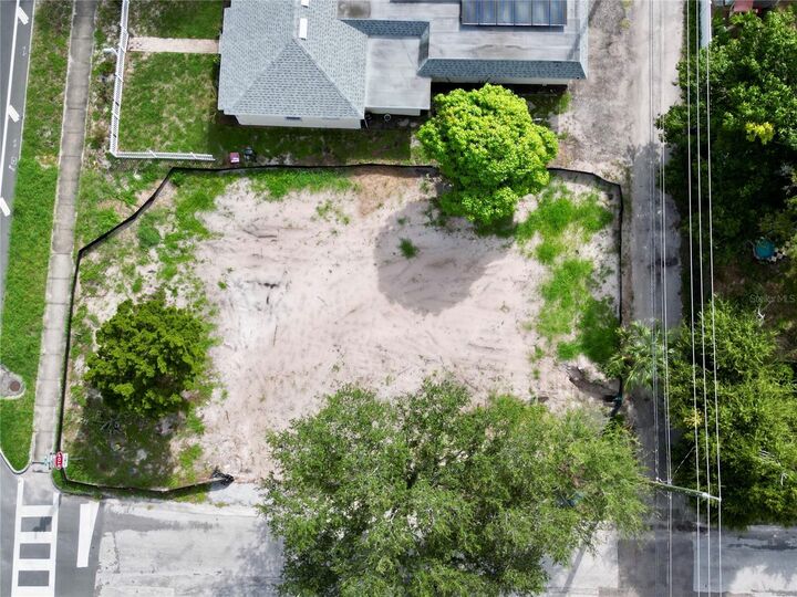 Property Photo: 5262 5th Avenue N FL 33710