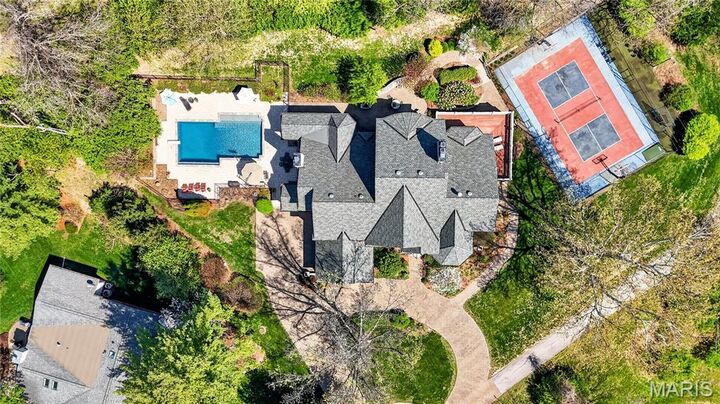 Property Photo: 10600 Country View Drive MO 63141