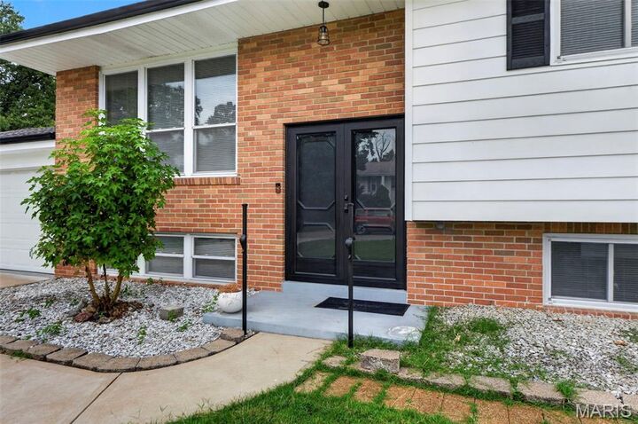 Property Photo:  11029 Patrina Court  MO 63126 