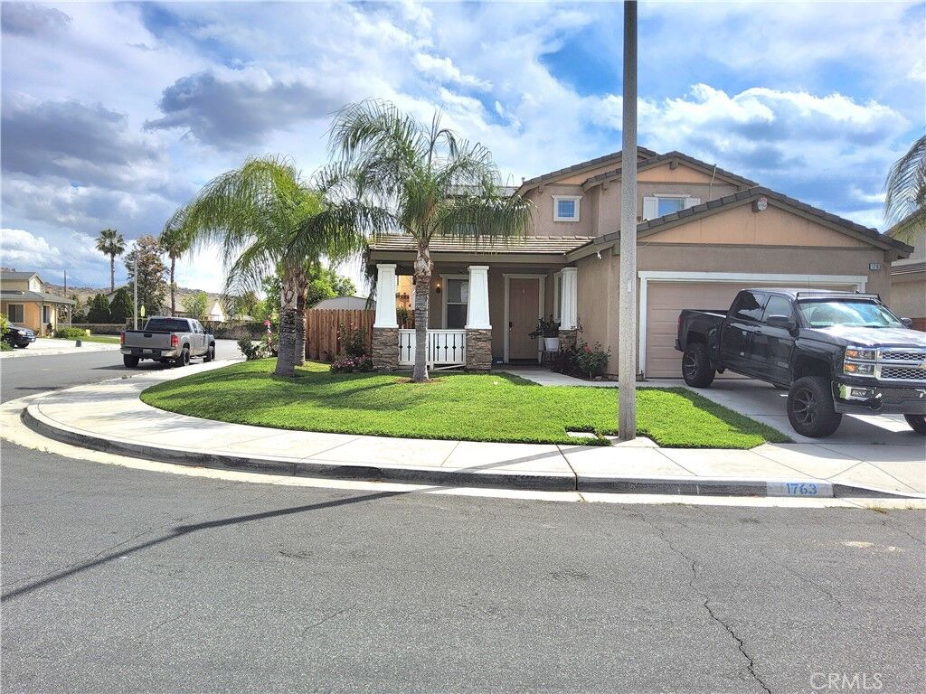Property Photo:  1763 Benedetto Pt.  CA 92571 
