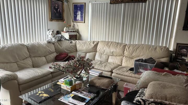 Property Photo:  1631 Lindsay Place  CA 93033 
