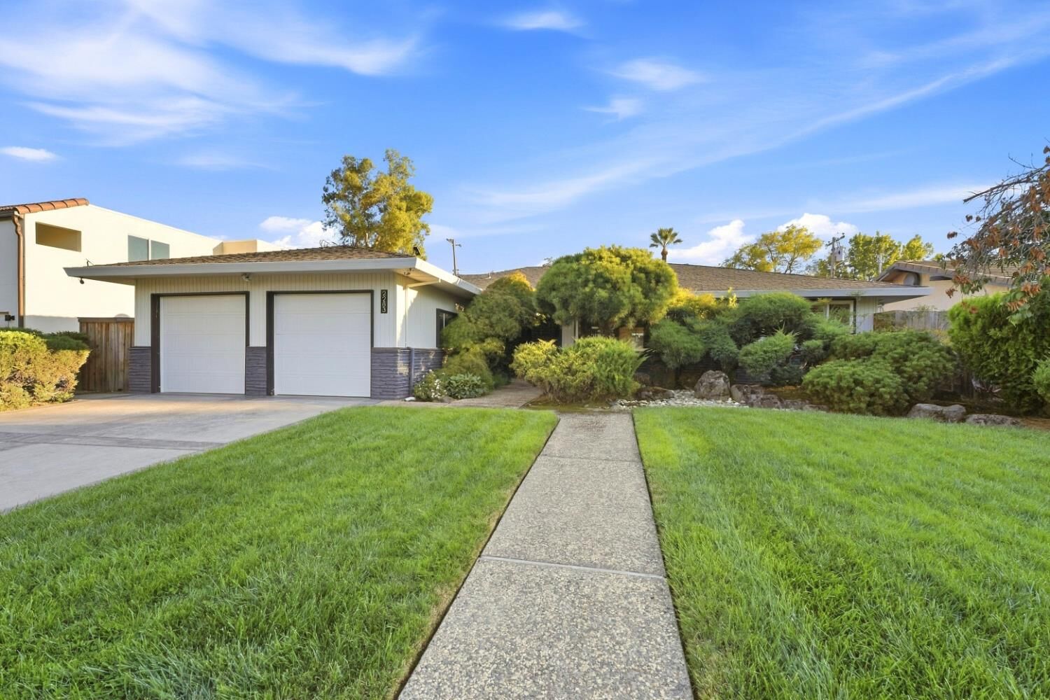 Property Photo: 2283 Glen Ellen Circle CA 95822
