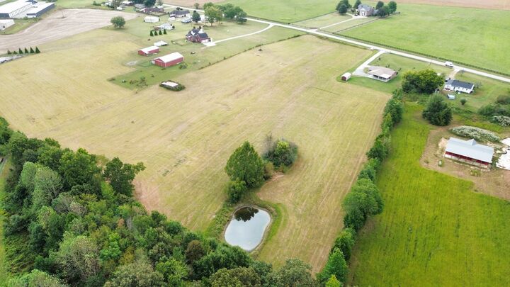 Property Photo: 300 Sixteenth Model Rd TN 37355