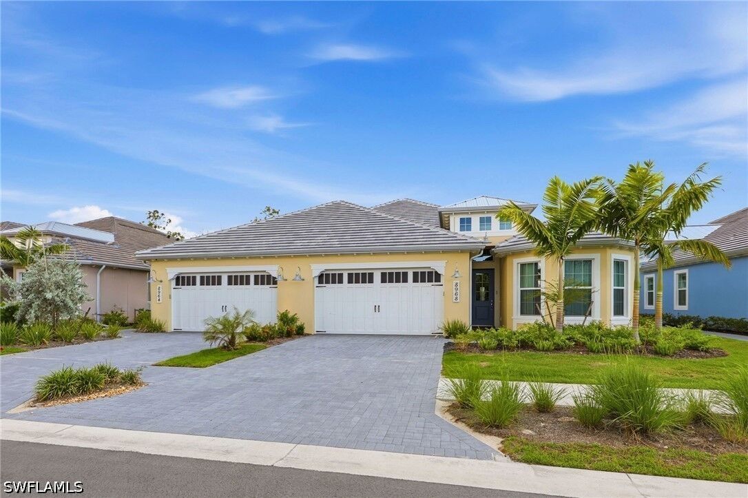 Property Photo: 8964 Calypso Court FL 34112