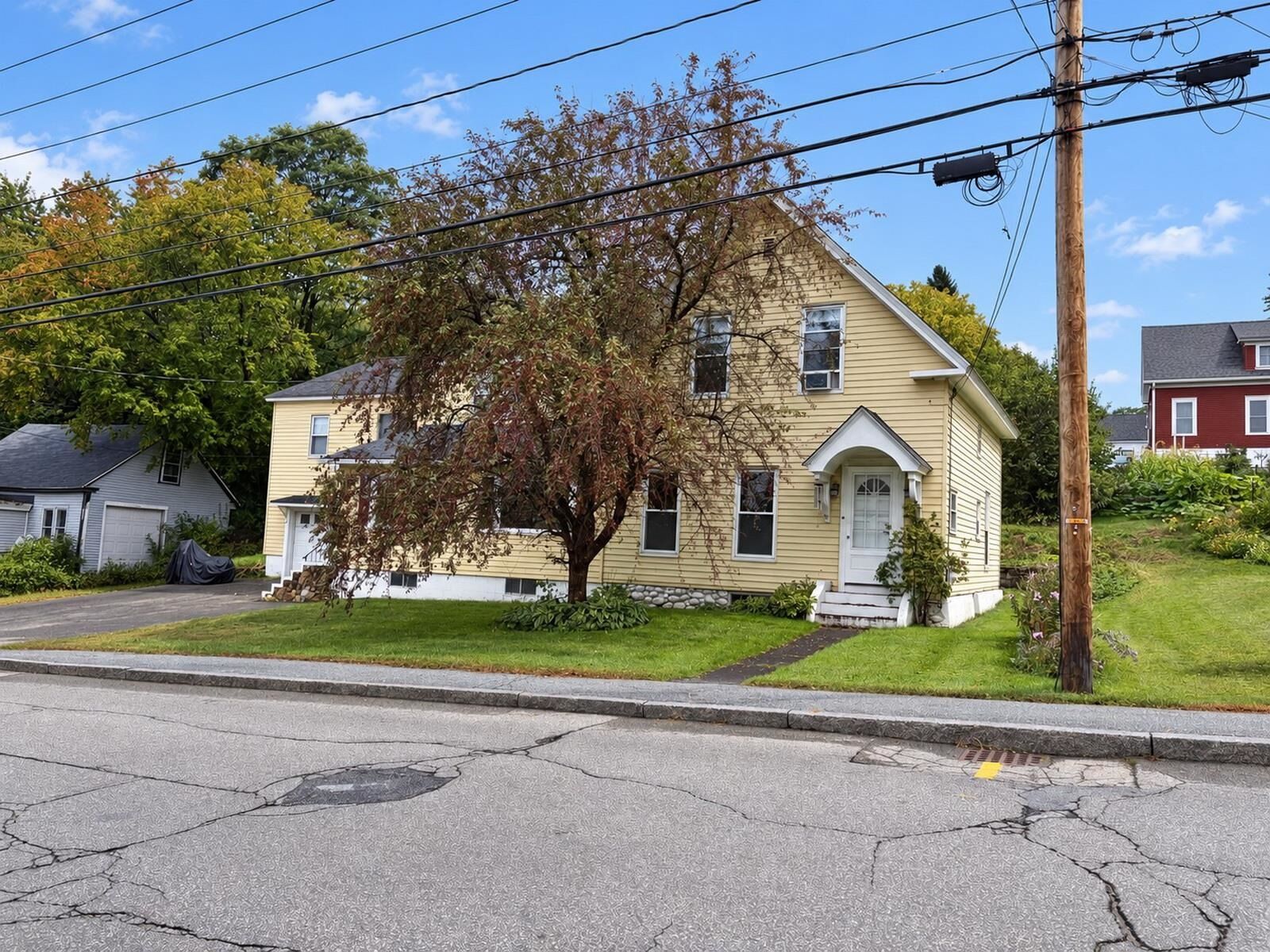 Property Photo:  105 Pleasant Street  NH 03561 