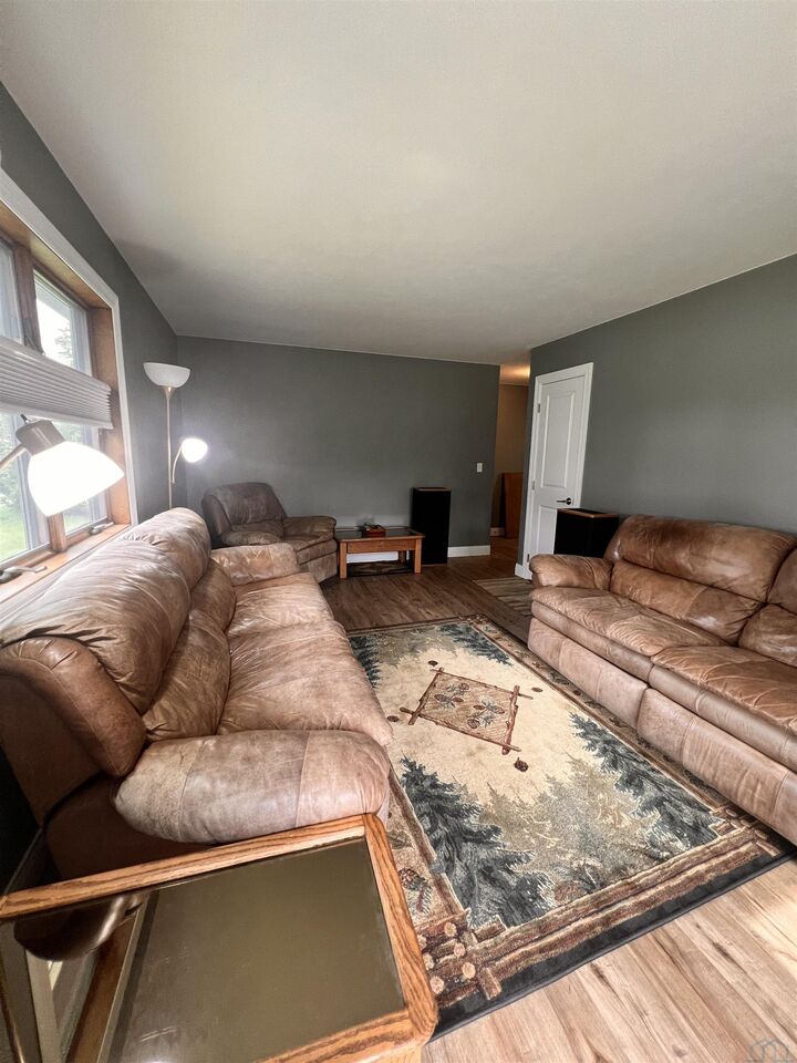 Property Photo:  321 1st St SE #1  IA 51031 
