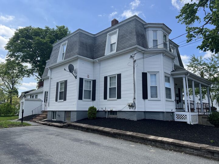 Property Photo:  9 Arlington Street 2  MA 01867 