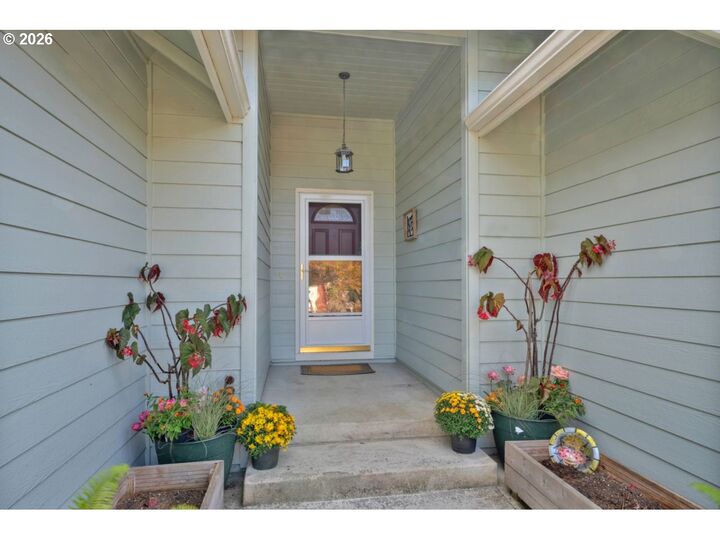 Property Photo:  2288 11th St  OR 97439 