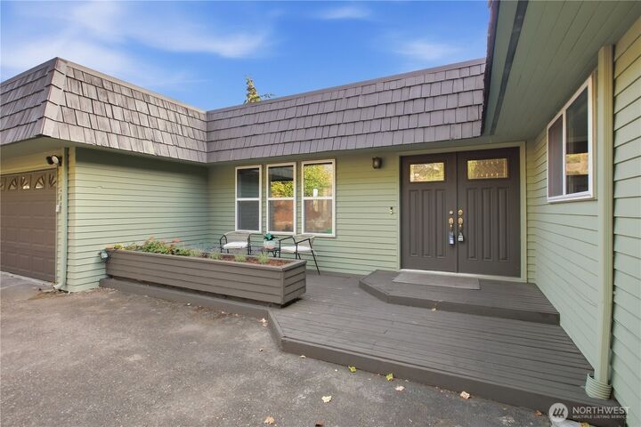 Property Photo: 11404 Karshner Road E WA 98372