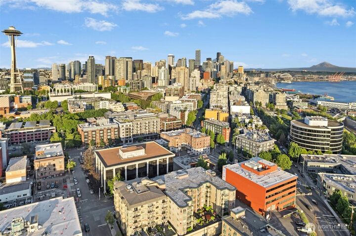 Property Photo: 133 Queen Anne Avenue N 304 WA 98109