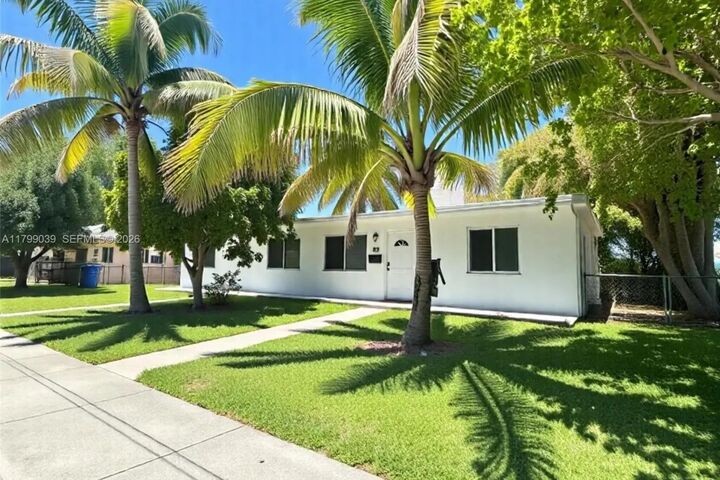 Property Photo:  16204 NE 18th Court A  FL 33162 