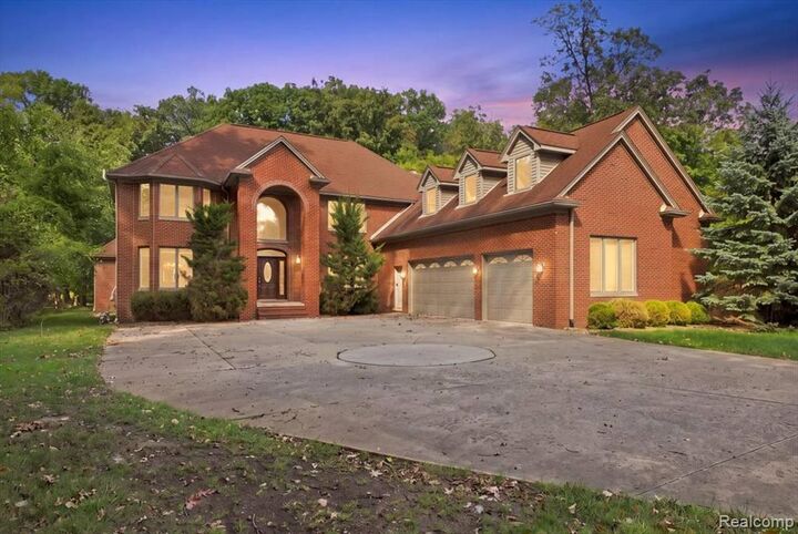 Property Photo: 8610 Ferry Road MI 48138