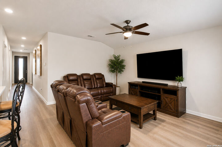 Property Photo: 3014 Playa Azul Blvd TX 78109