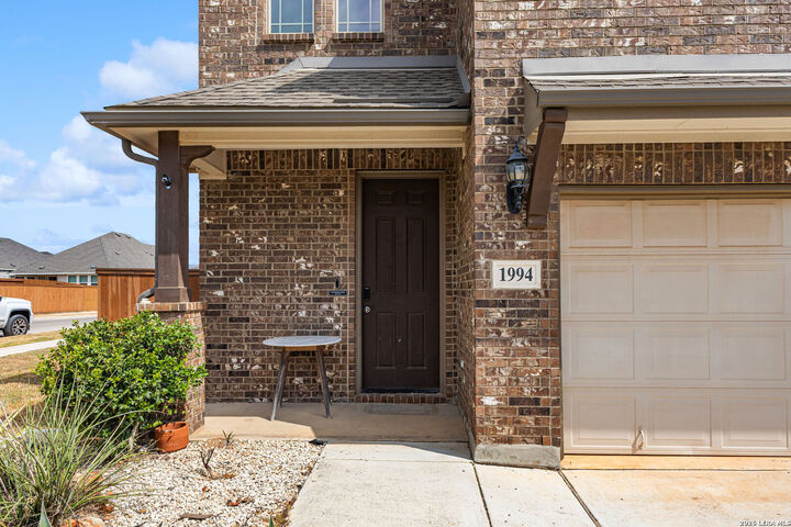 Property Photo:  1994 Flametree  TX 78132 