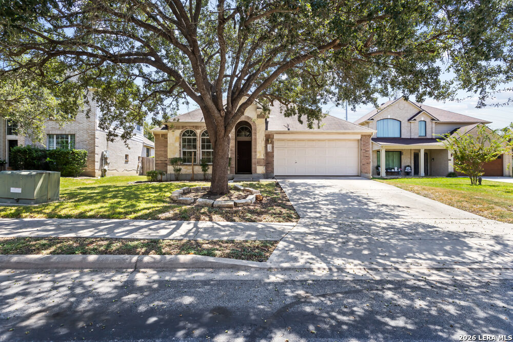 Property Photo:  908 Rimrock Trl  TX 78154 
