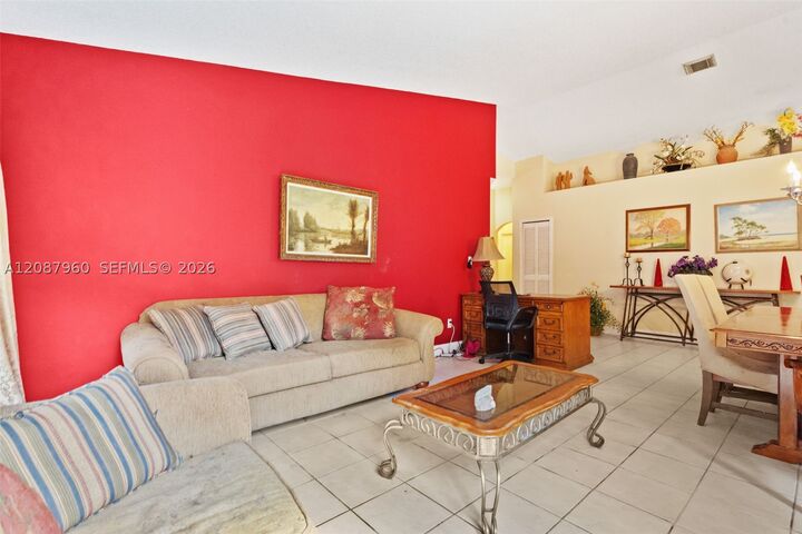 Property Photo: 4931 SW 152nd Ave FL 33027