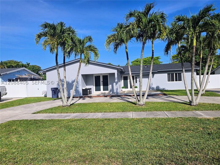 Property Photo: 19115 Bel Aire Dr FL 33157