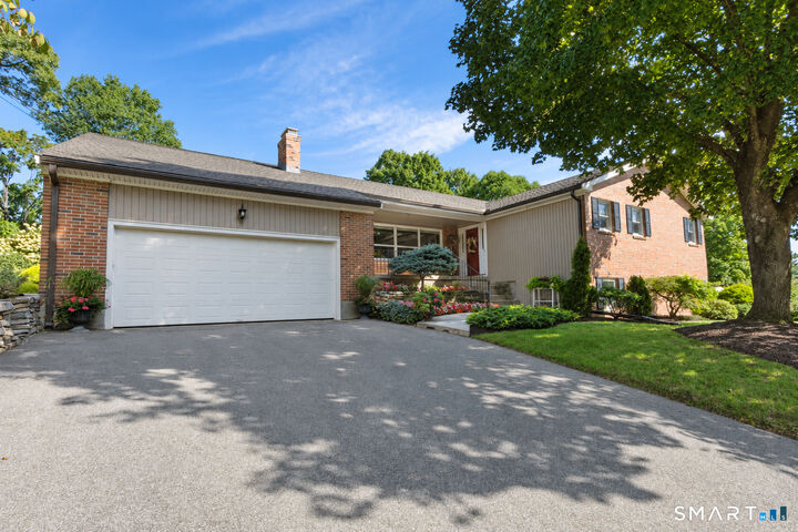 Property Photo:  66 Lovelace Drive  CT 06117 
