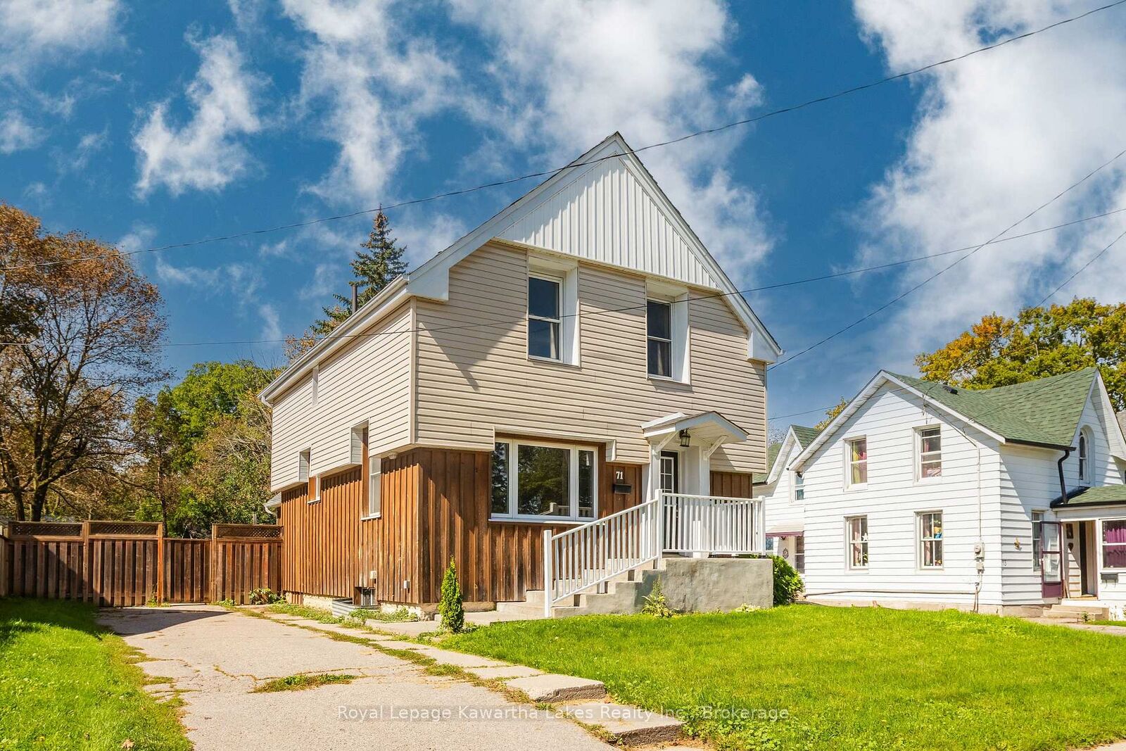 Property Photo:  71 Victoria Avenue N  ON K9V 4G8 