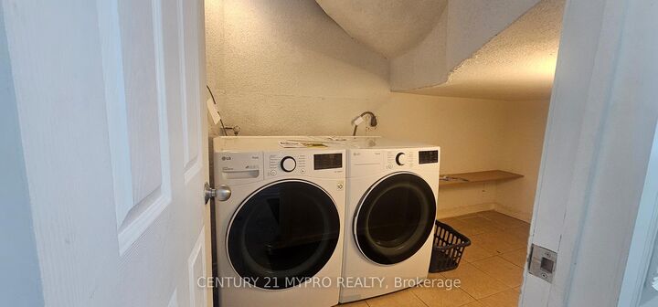 Property Photo:  673 Society Crescent Bsmnt  ON L3X 2S9 
