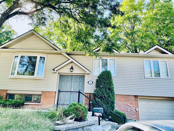 Property Photo:  6 Beechcroft Circle  ON L4M 4Y4 