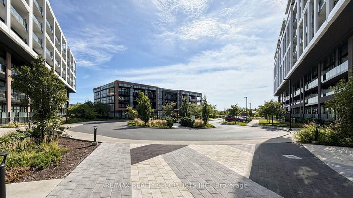 Property Photo:  60 George Butchart Drive 601  ON M3K 0A7 