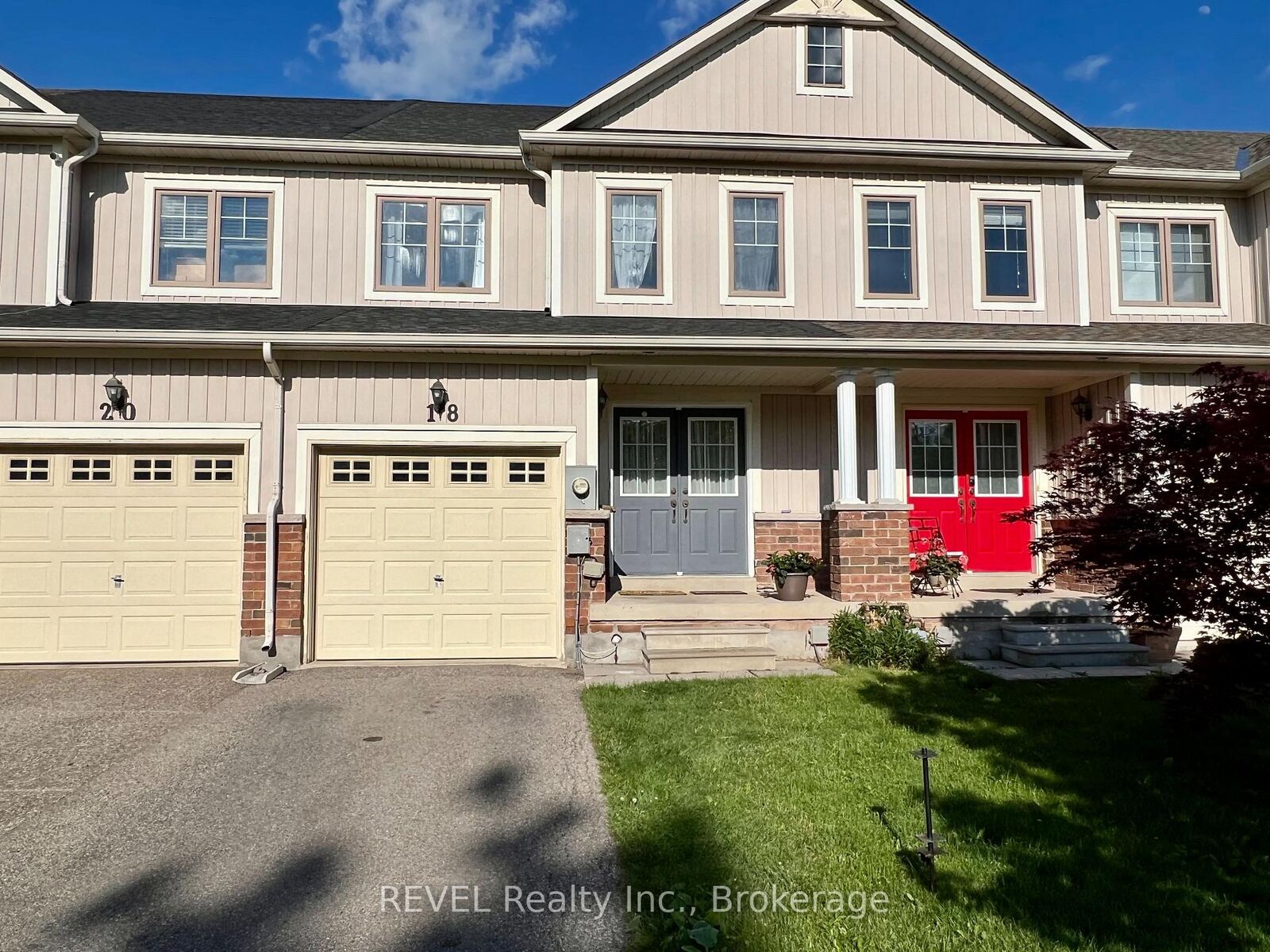 Property Photo:  18 Mackenzie King Avenue  ON L2P 0A1 