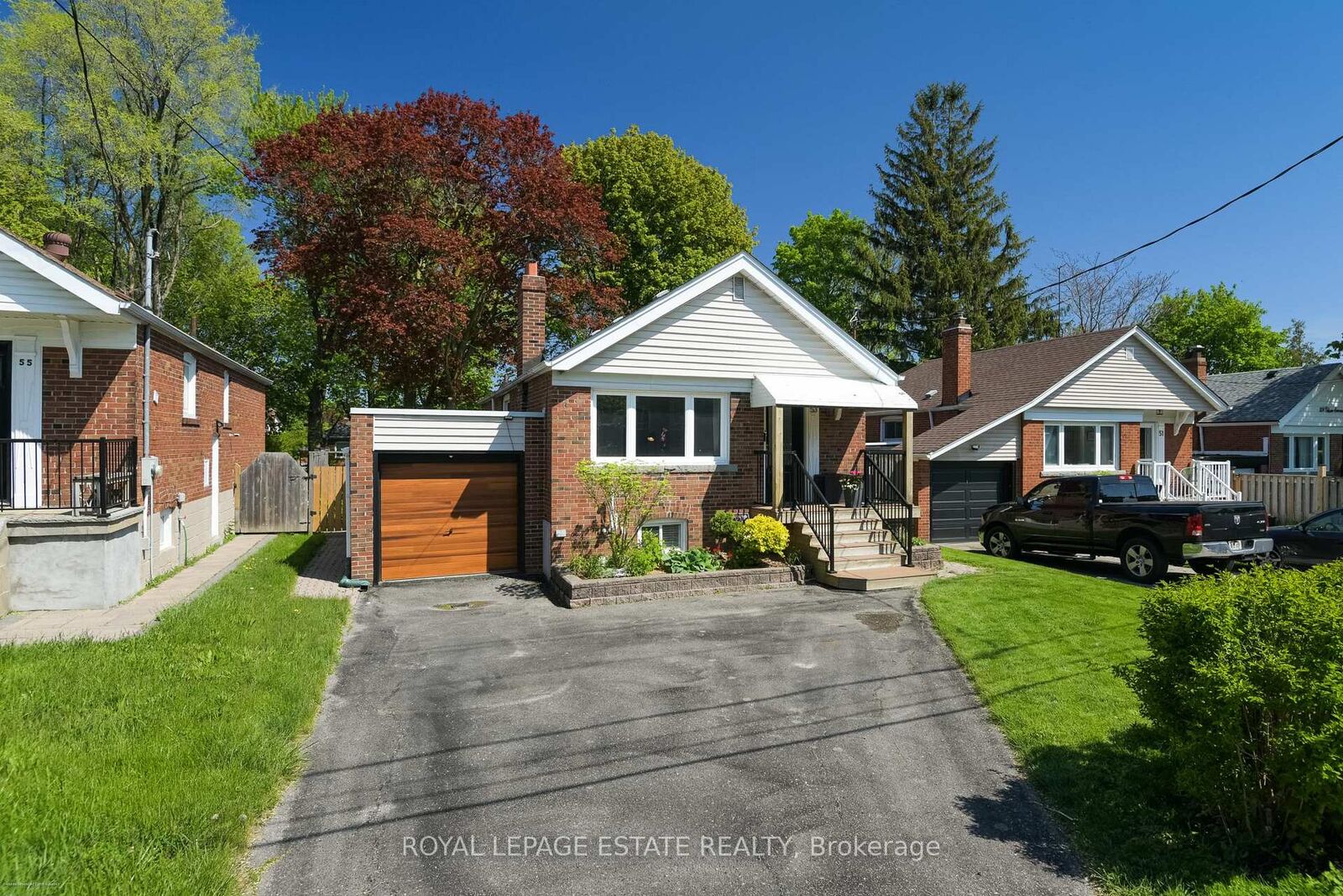 Property Photo: 53 Glen Everest Road ON M1N 1J6