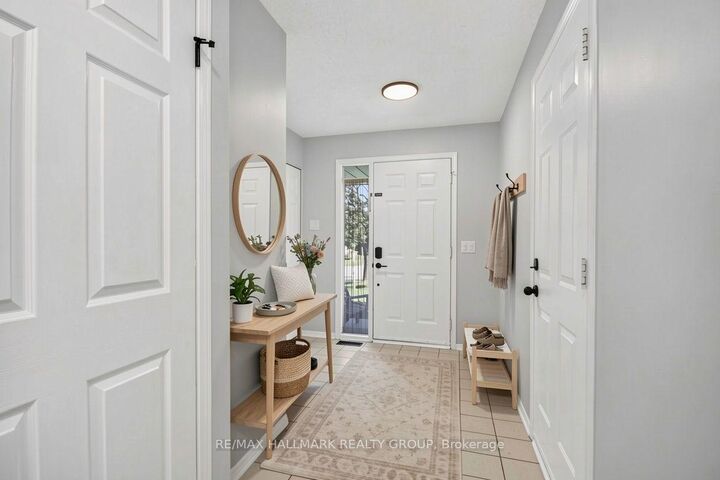 Property Photo:  82 Whalings Circle  ON K2S 1S4 