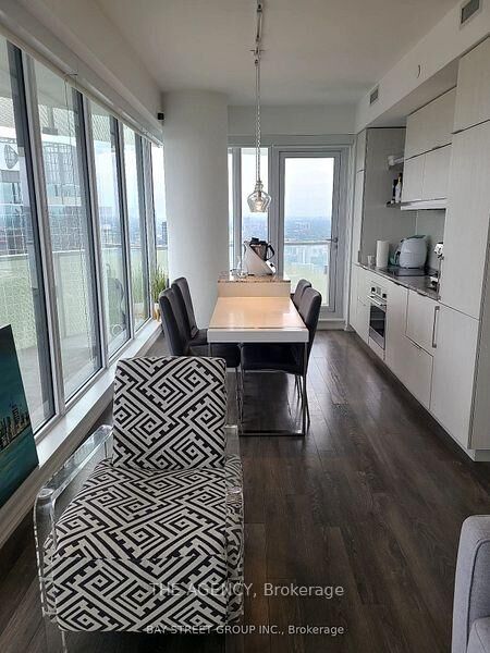 Property Photo:  197 Yonge Street 4109  ON M5B 0C1 