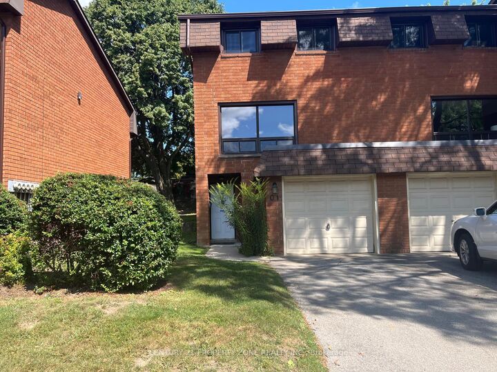 Property Photo:  444 Stone Church Road W Q1  ON L9B 1R1 