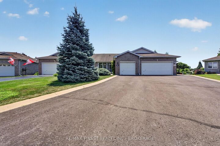 Property Photo:  712 Millwood Drive  ON K7M 8Z2 