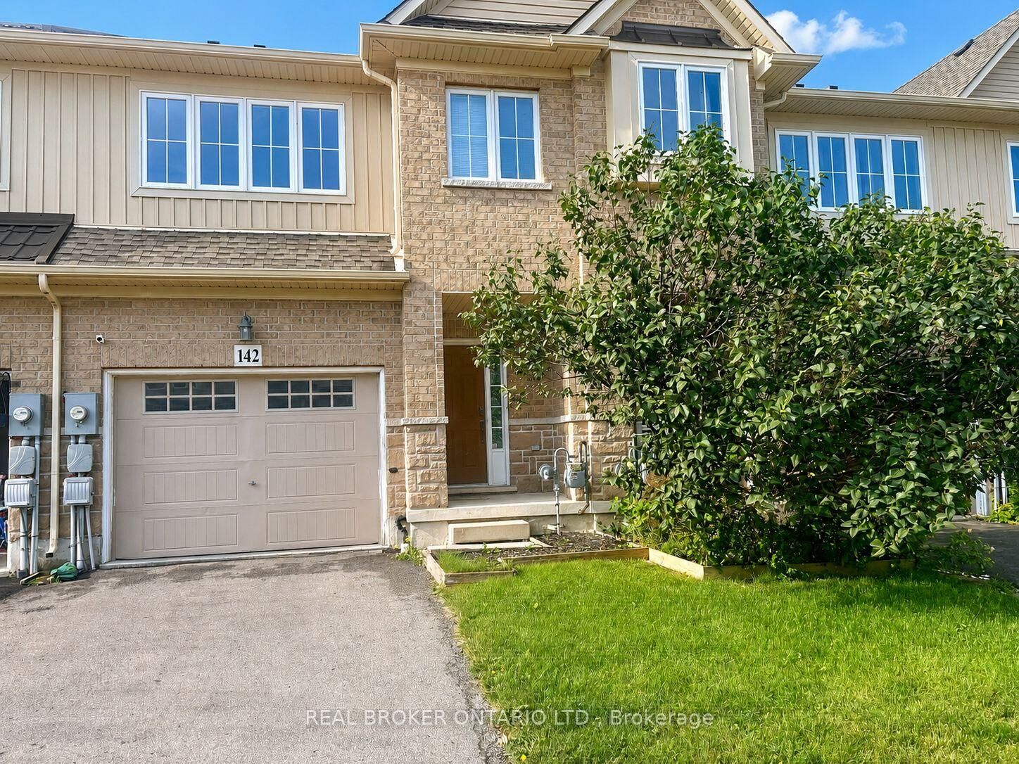 Property Photo:  142 Palacebeach Trail  ON L8E 0C3 