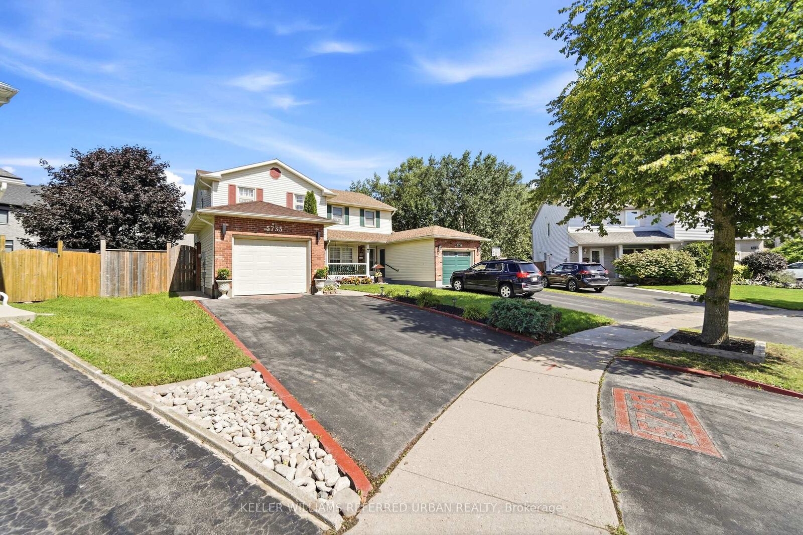 Property Photo:  5735 Deerbrook Street NW  ON L2G 7V7 