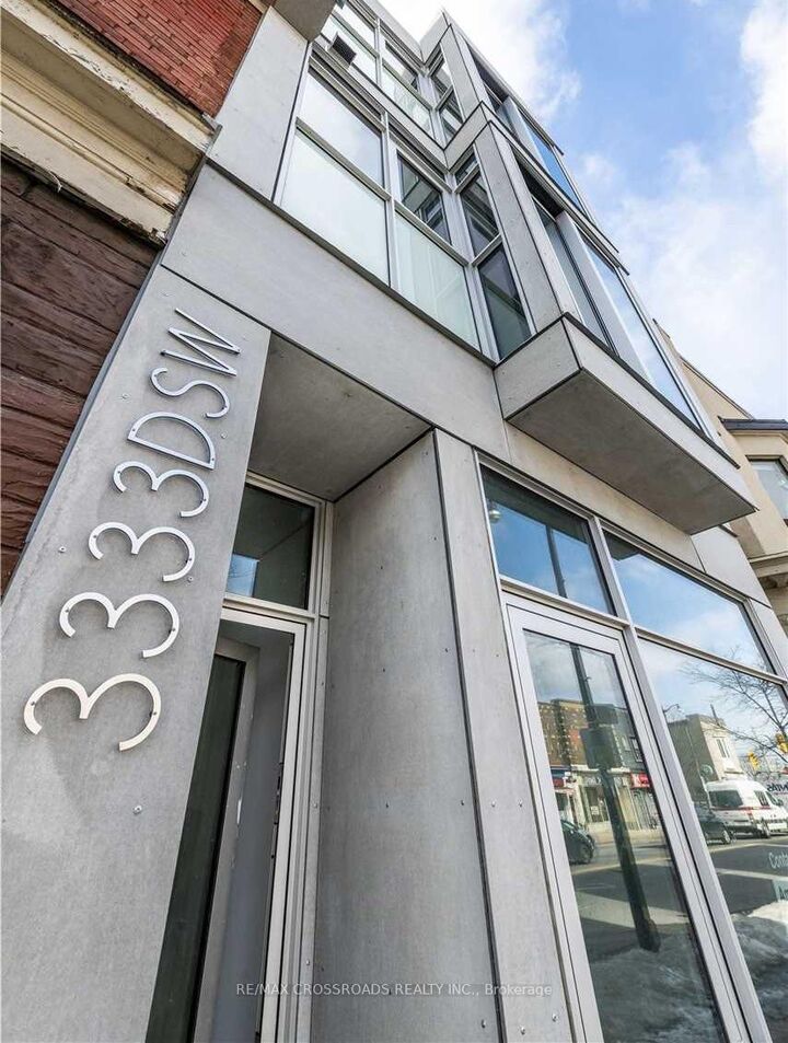 Property Photo:  3333 Dundas Street W 1B  ON M6P 2A6 