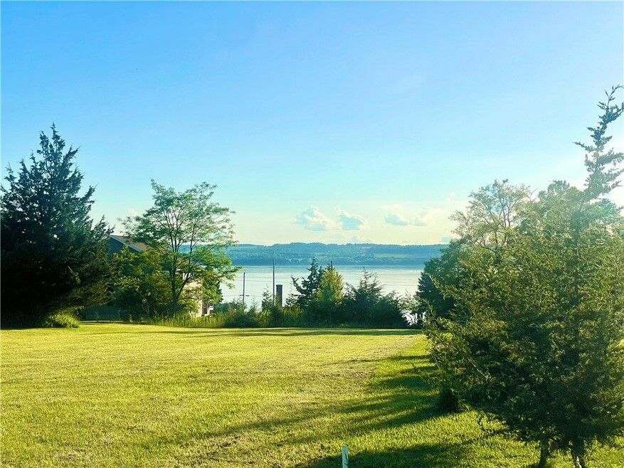 Property Photo: 5764 Sunset Court NY 14541