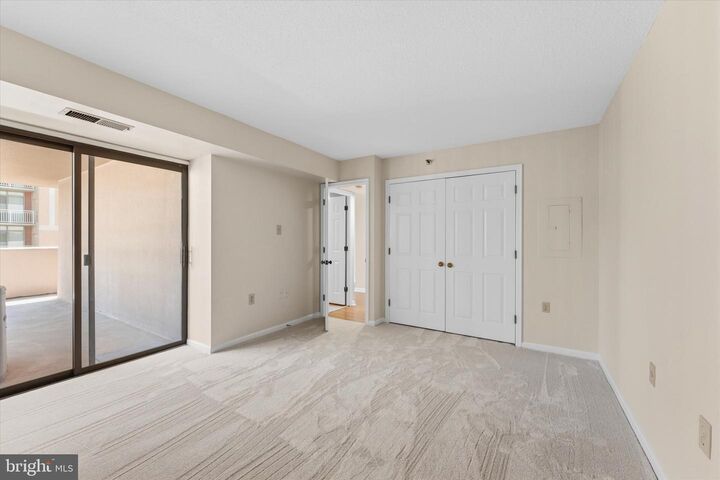 Property Photo:  1301 N Courthouse Road 1216  VA 22201 