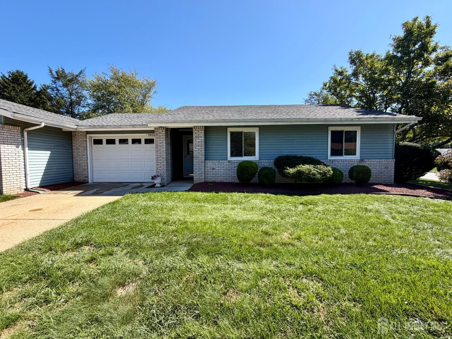 Property Photo: 290 Convent Road B NJ 08831