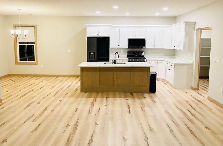Property Photo:  100 Roanoke Street  OH 43050 