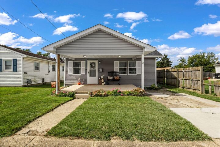 Property Photo: 121 Fairview Boulevard OH 43113