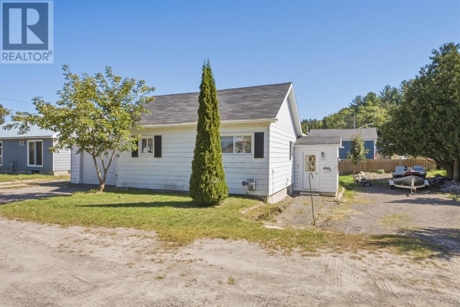 Property Photo:  154 Hamilton Ave  ON P0R 1B0 