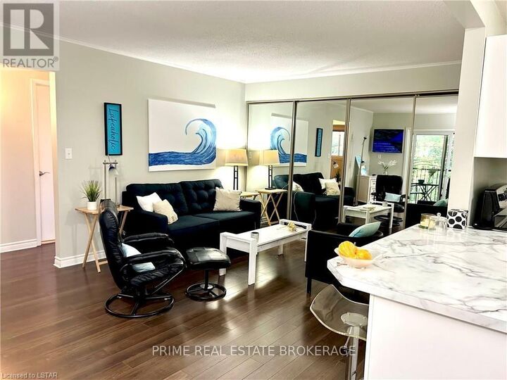 Property Photo:  10 Lake Road 306  ON N0M 1T0 