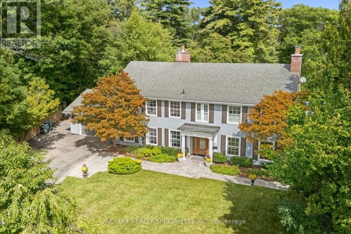 Property Photo:  1309 Gatehouse Drive  ON L5H 1A6 