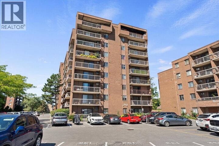 Property Photo:  3936 Wyandotte Street East 509  ON N8Y 1G3 