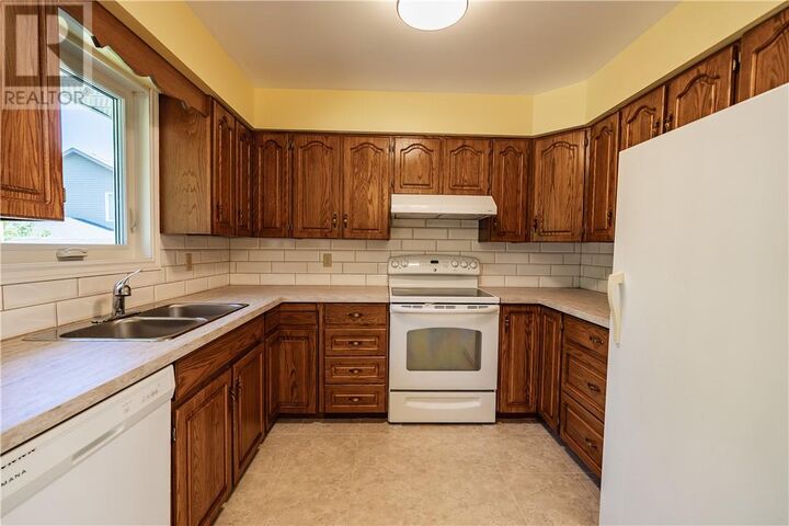 Property Photo:  390 Alexander Street  ON P3A 5X9 