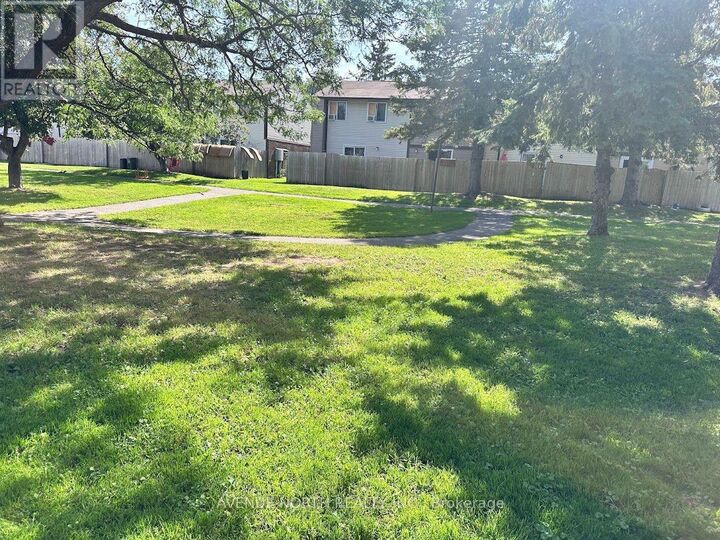 Property Photo:  1469 Foxwell Street  ON K1B 5J5 