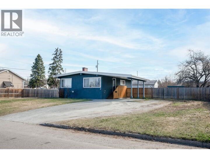 Property Photo:  2144 Redwood Street  BC V2L 2N6 